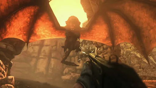 游戏内提供了中文辅助菜单：