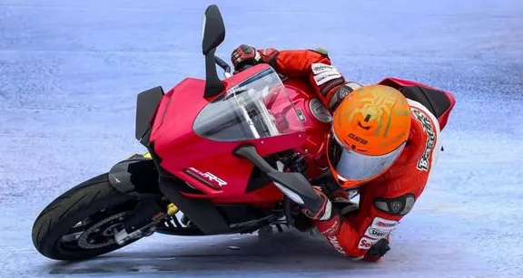 ZXJC张雪机车是什么