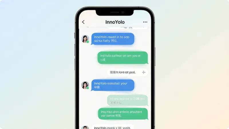 InnoYolo 智能对话功能展示图，主体为手机屏幕中显示多轮对话气泡，布局为上下排列的聊天记录，排版清晰展示用户提问与AI回复交替出现，风格为简洁明快的UI设计风，细节上气泡颜色区分明显、文字排版整齐、背景为浅色渐变，画质高清干净无多余元素，屏幕中显示
