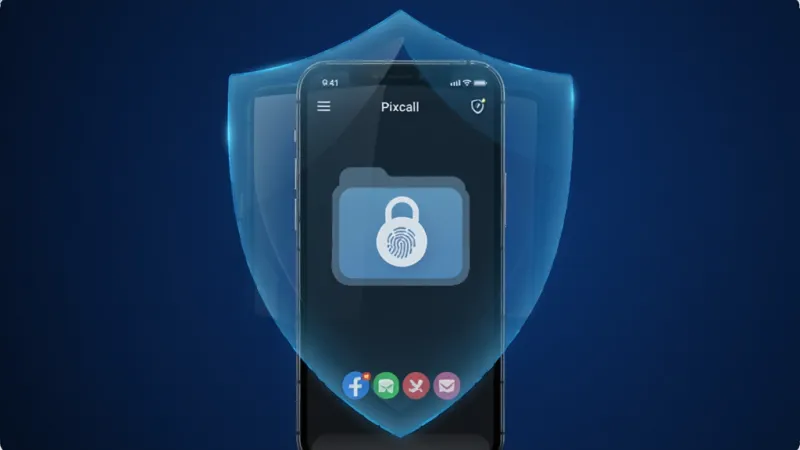 一张展示Pixcall私密空间功能的图片,画面中一部手机屏幕内,Pixcall应用显示一个带锁的文件夹图标,锁上有一个指纹图案,手机屏幕周围有一层半透明的蓝色光盾包围,象征安全保护,背景是深蓝色渐变,风格科技安全,画质干净,无多余元素