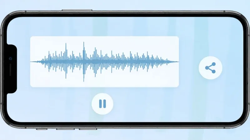 弹古筝应用录音回放界面，画面显示手机屏幕上有录音波形图和播放按钮，旁边有分享图标，背景是淡蓝色渐变，排版简洁，风格现代，细节清晰，画质干净，无多余元素。